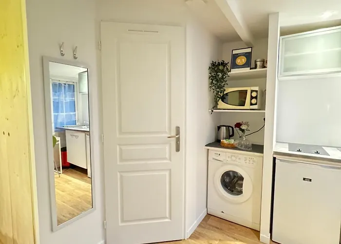 La Petite Maison Dans La Croix Rousse